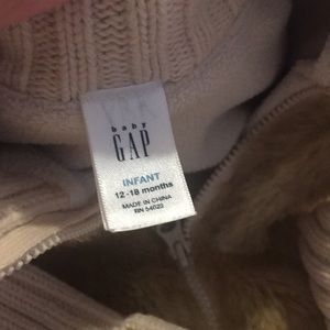GAP Jackets & Coats - Baby Gap Beige Fuax Fur and Knit Coat GAP Jackets & Coats - Baby Gap Beige Fuax Fur and Knit Coat